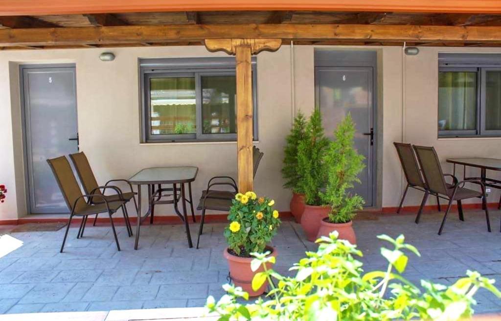 Elia Beach Modern Suites Flogita Exterior foto
